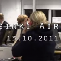 フィンランド航空の客室乗務員たちのフラッシュモブ