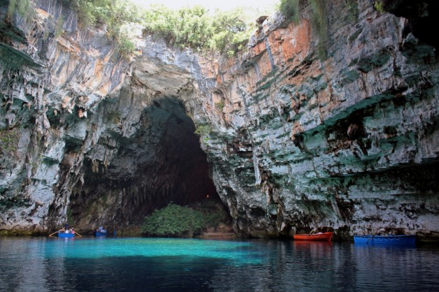 melissani-cave-greece_5