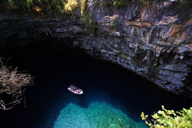 melissani-cave-greece_7