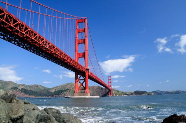 o-GOLDEN-GATE-BRIDGE-TRAFFIC-BARRIER-facebook